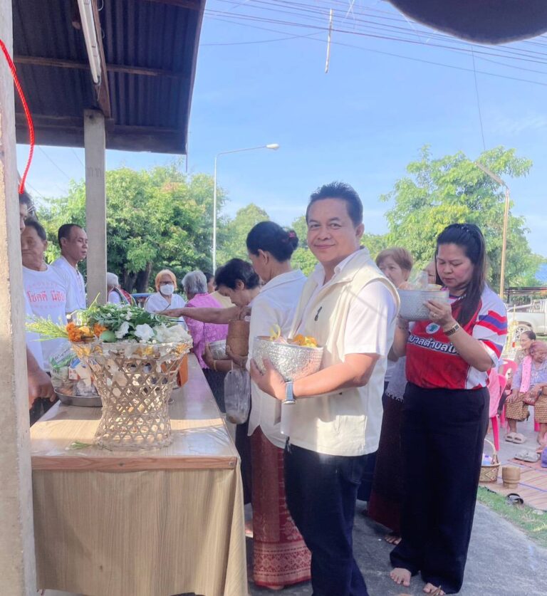 วันที่  5  –  8  มิถุนายน  2569   ผู้นำชุมชนบ้านดอนสวรรค์ร่วมกันประกอบพิธีทำตักบาตรบุญเบิกบ้านหรือบุญซำฮะ  ตามประเพณีที่สืบทอดต่อกันมาเพื่อเป็นศิริมงคลแก่ชาวบ้านในชุมชน   โดยมีการเจริญพระพุทธมนต์เย็นในระหว่างวันที่  5  –  7  มิถุนายน  2569  และทำบุญตักบาตรในช่วงเช้าวันที่  8  มิถุนายน  2569