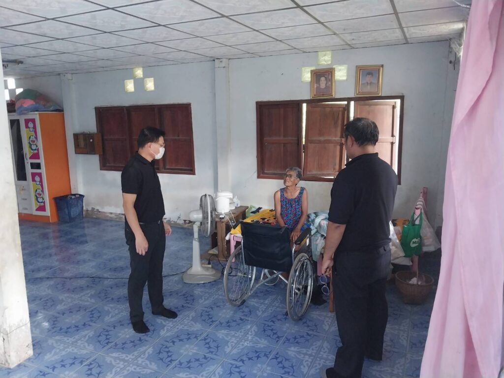 ปลัดเทศบาลตำบลไผ่  เยี่ยมบริการดูแลผู้ที่มีภาวะพึ่งพิงเทศบาลตำบลไผ่  เมื่อวันที่  24  มิถุนายน   2569  ณ  เขตพื้นที่บ้านคำเม็ก
