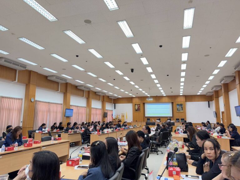 เจ้าหน้าที่ผู้ปฏิบัติงานในระบบ  New  GFMIS  Thai   เข้ารับการฝึกอบรมหลักสูตรเสริมประเสิทธิภาพการปฏิบัติงานในระบบ  New  GFMIS  Thai   สำหรับ  อปท.  ที่เป็นหน่วยรับงบประมาณ  ประจำปีงบประมาณ  2569  เมื่อวันที่  25  มิถุนายน   2569   ณ  ห้องประชุมโสมพะมิตร  ศาลากลางจังหวัดกาฬสินธุ์  เป็นวันที่สอง  จัดโดยสำนักงานคลังจังหวัดกาฬสินธุ์
