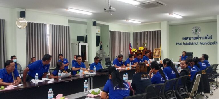 กำนัน  ผู้ใหญ่บ้าน  ฝ่ายปกครองท้องที่  ตำบลไผ่  ประชุมประจำเดือนกรกฎาคม  2569  ในการหารือข้อราชการประจำเดือน  เมื่อวันที่่  6  กรกฎาคม  2569   ณ  ห้องประชุมเทศบาลตำบลไผ่