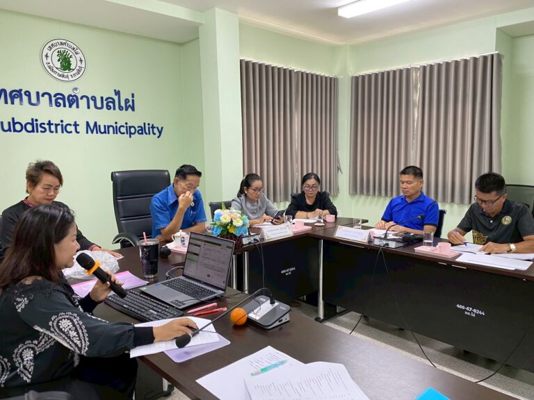 เทศบาลตำบลไผ่  ประชุมหัวหน้าส่วนราชการ   พิจารณาจัดทำร่างเทศบัญญัติงบประมาณรายจ่ายประจำปีงบประมาณ  2570  เมื่อวันที่  30  มิถุนายน   2569   ณ  ห้องประชุมเทศบาลตำบลไผ่